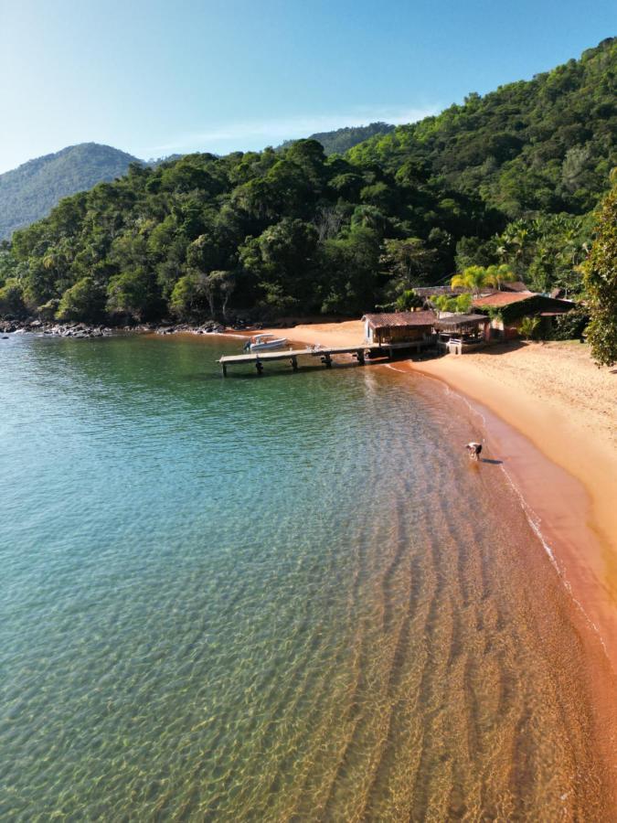 Pousada Cruzoe Praia de Araçatiba エクステリア 写真