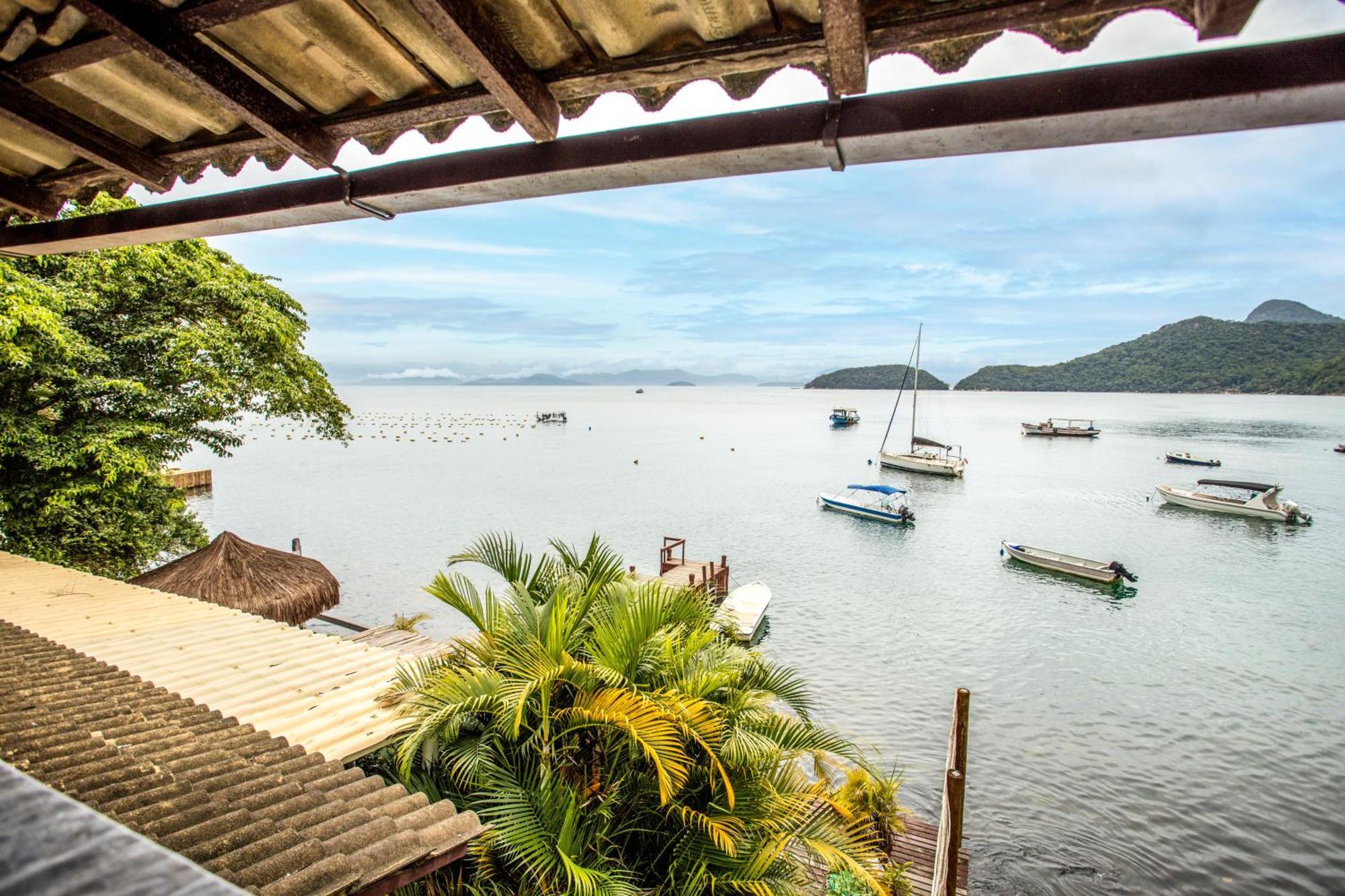 Pousada Cruzoe Praia de Araçatiba エクステリア 写真