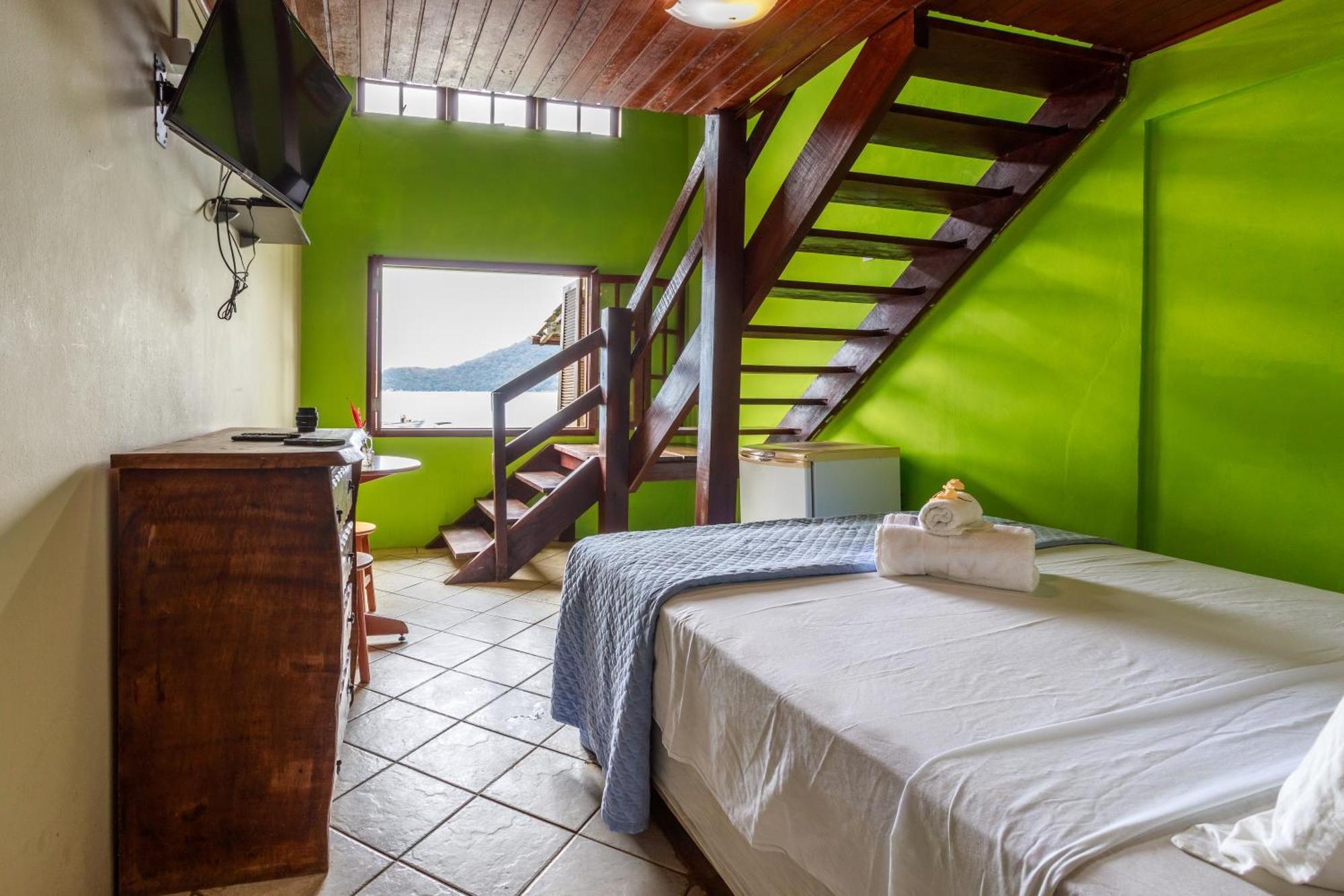 Pousada Cruzoe Praia de Araçatiba エクステリア 写真